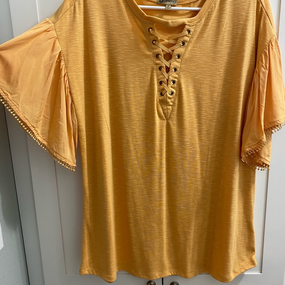 Women’s Democracy L blouse NWOT